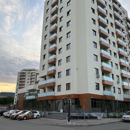 Lazar Towers Studios & Apartments Near Palas Iasi Exteriér fotografie